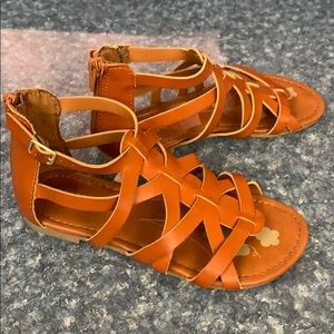 Arizona Jean Co girls sandals side 1